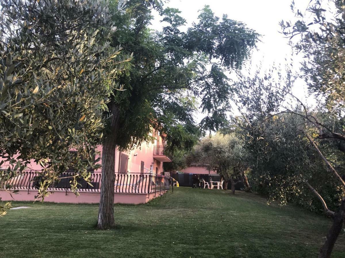 Chalet Delle Rose Saludecio Exterior foto